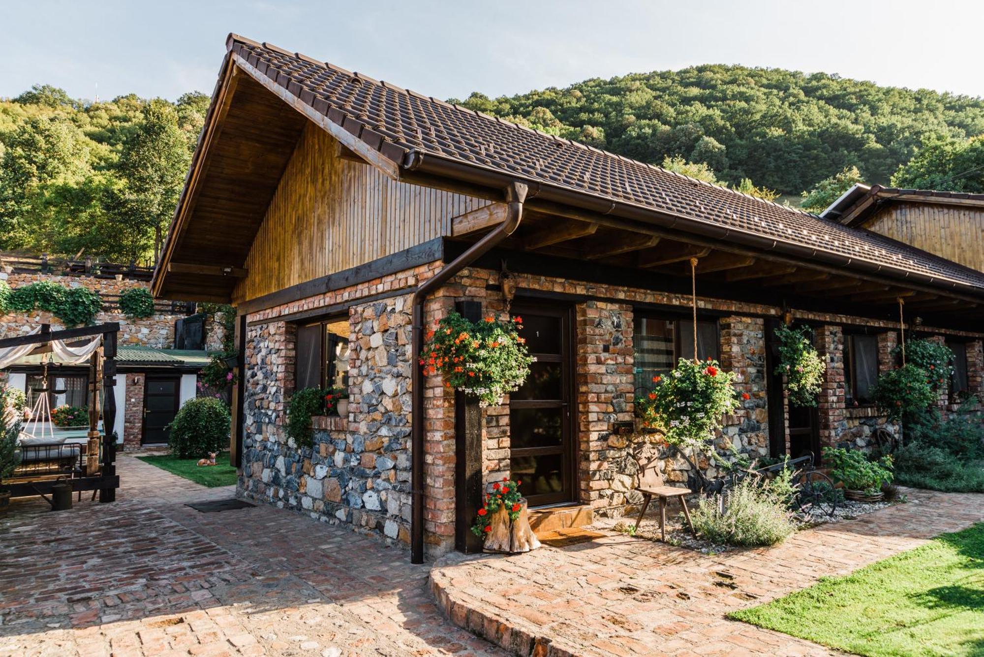 Hotel Casa Soseco Orşova Exterior foto